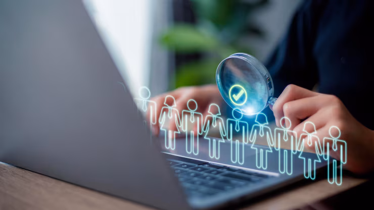 HR selects Human Resource Networks HR Selective new careers recruitment and effective organizational structure training hiring and performance Customer Relationship Management