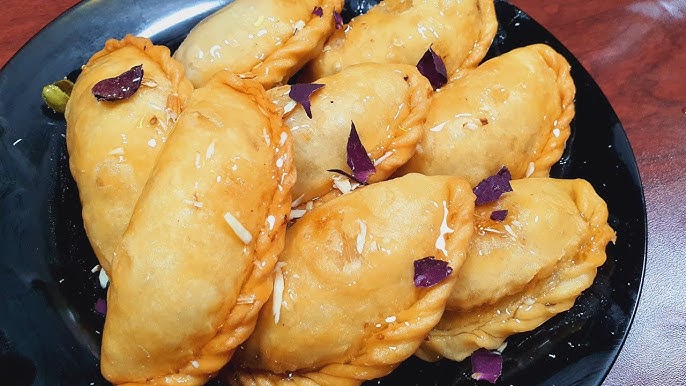 Zafrani Puran Puri